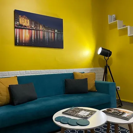 N&n's Luxurious #whitetower Apartment *