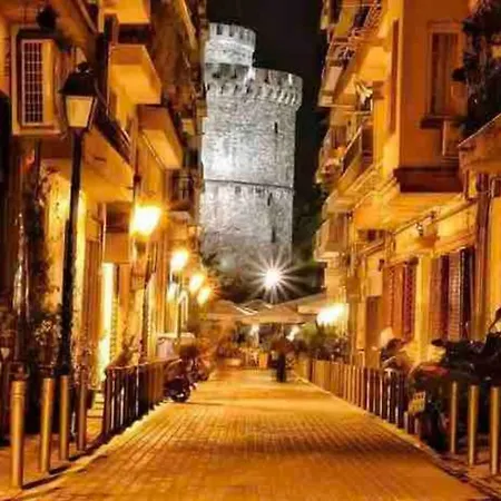 N&n's Luxurious #whitetower Apartment *